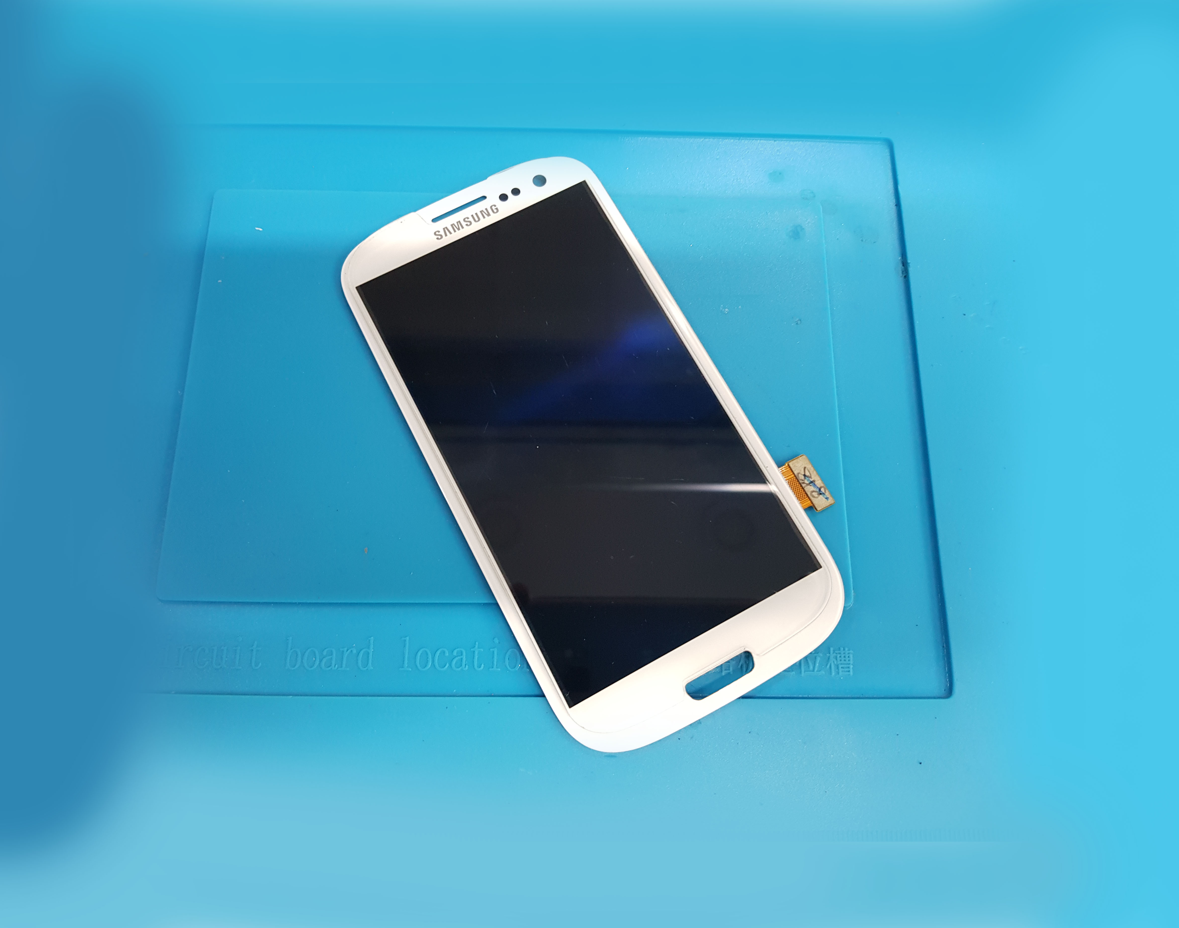 Samsung Galaxy S3 Display with Touch Screen Digitizer – Original Replacement