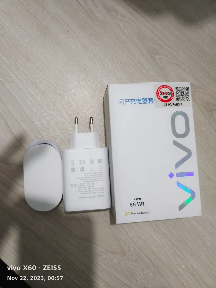 Original origenal Vivo 66W FlashCharge 2.0 Charger for Vivo X Series & Latest/5G Phones.For Vivo V23 , V23e , V23e 5G , V23 5G , V23 Pro , V25 , V25 , Y35 ,Y55 , Y76 5G , Y75 ,  Y78 , Y78+ , iQOO Z7 , iQOO Z7s , iQOO Pad , X70 Pro